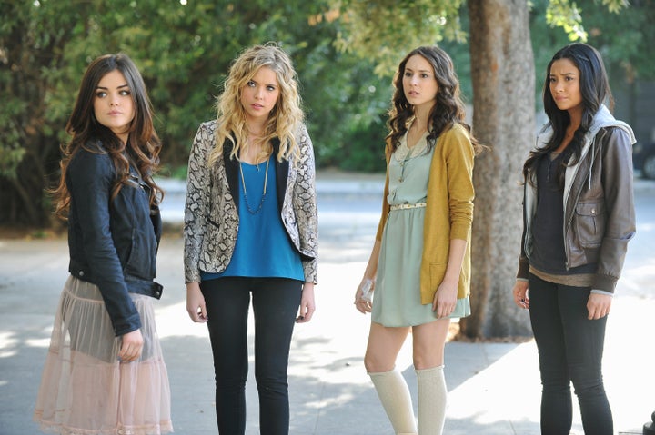 Pretty Little Liars - The Liars Wake Up Inside 'A's Dollhouse