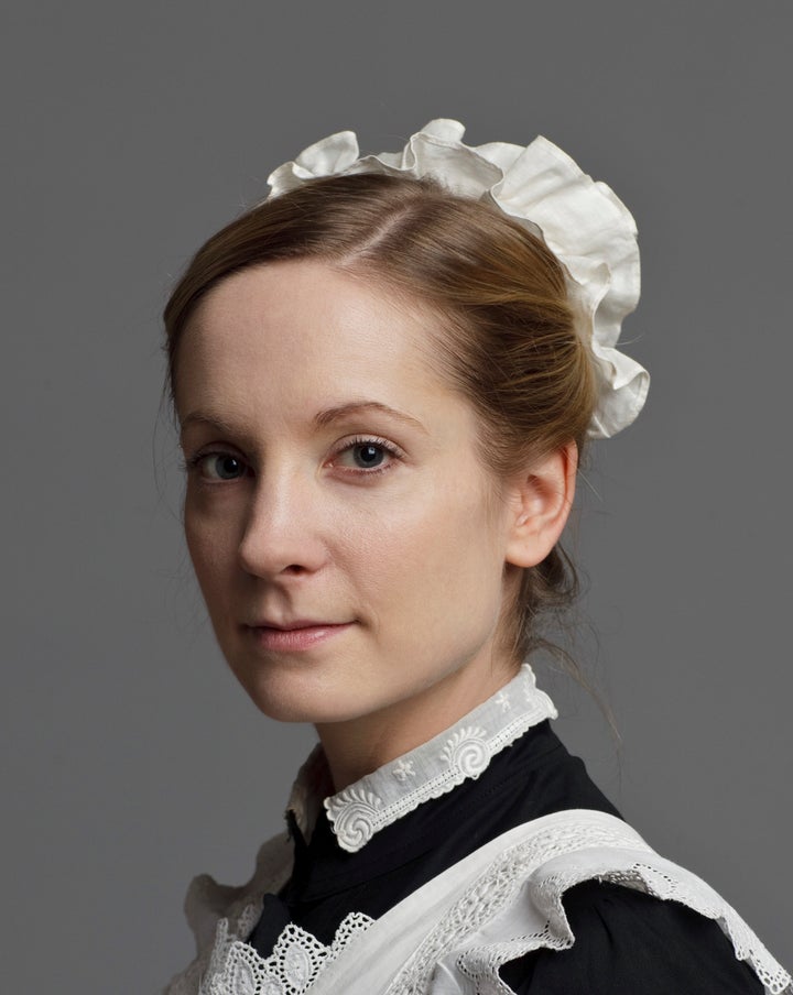 Downton Abbey Joanne Froggatt On Her Emmy Nom Anna And Bates Future In Season 3 And More 6892