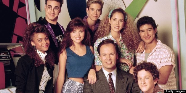 SAVED BY THE BELL -- Season 1 -- Pictured: (l-r) Lark Voorhies as Lisa Turtle, Ed Alonzo as Max, Tiffani Thiessen as Kelly Kapowski, Mark-Paul Gosselaar as Zack Morris, Dennis Haskins as Mr. Richard Belding, Elizabeth Berkley as Jessie Spano, Dustin Diamond as Screech Powers, Mario Lopez as A.C. Slater-- Photo by: NBCU Photo Bank