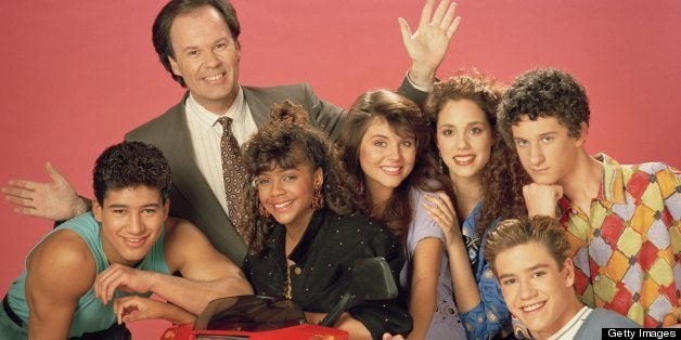 SAVED BY THE BELL -- Season 2 -- Pictured: (l-r) Mario Lopez as Alabert Clifford 'A.C.' Slater, Dennis Haskins as Mr. Richard Belding, Lark Voorhies as Lisa Turtle, Tiffani Thiessen as Kelly Kapowski, Elizabeth Berkley as Jessie Spano, Mark-Paul Gosselaar as Zachary 'Zach' Morris, Dustin Diamond as Screech Powers -- Photo by: NBCU Photo Bank