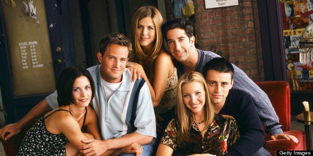 FRIENDS -- Pictured: (clockwise l-r) Courteney Cox as Monica Geller, Matthew Perry as Chandler Bing, Jennifer Aniston as Rachel Green, David Schwimmer as Ross Geller, Matt LeBlanc as Joey Tribbiani, Lisa Kudrow as Phoebe Buffay (Photo by Jon Ragel/NBC/NBCU Photo Bank via Getty Images)