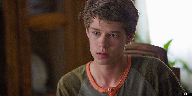 Under The Dome Intel On Joe And Norrie S Connection Creepy Seizures From Colin Ford And Mackenzie Lintz Huffpost