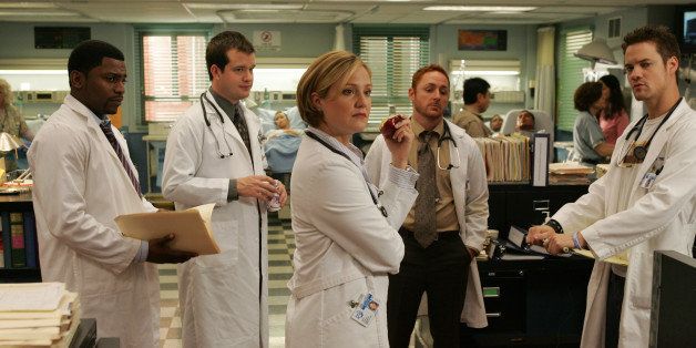 UNSPECIFIED - JULY 15: Full shot of Mekhi Phifer as Dr. Gregory Pratt, Michael Spellman as Dr. Babinski, Sherry Stringfield as Dr. Susan Lewis, Scott Grimes as Dr. Morris and Shane West as Dr. Ray Barnett. (Photo by Justin Lubin/Warner Bros./Getty Images)