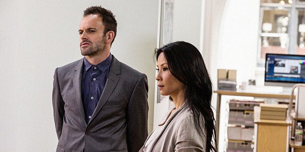 Why Watson And Sherlock Wont Fall In Love On Elementary Huffpost 