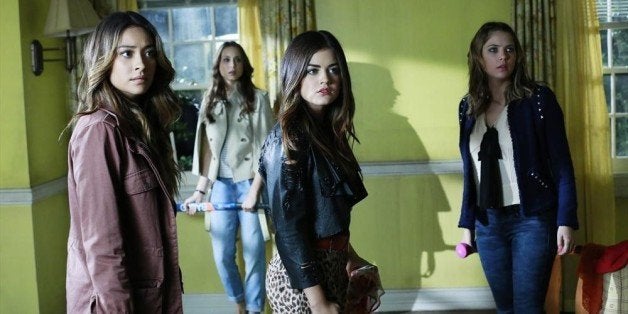 Pretty Little Liars' Spoilers: I. Marlene King Talks Ezra, Alison