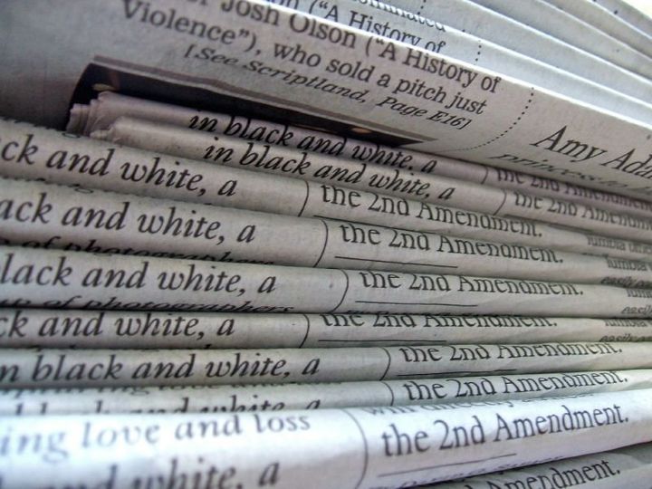 com/photos/61926883@N00/2054107736/ A stack of newspapers | Date 2007-11-21 11:18 | Author http://www. flickr. stack of newspapers (cropped).jpg ... 