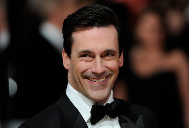 US actor John Hamm poses on the red carpet arriving at the BAFTA British Academy Film Awards at the Royal Opera House in London on February 12, 2012. AFP PHOTO / CARL COURT (Photo credit should read CARL COURT/AFP/Getty Images)