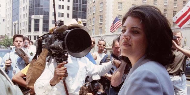 07/29/98 - Monica Lewinsky arrives at her attorneys office downtown, where her immunity agreement with independent coursel Kenneth Starr was announced. CREDIT: SHAWN THEW TWP. (Photo by Shawn Thew/The Washington Post/Getty Images)