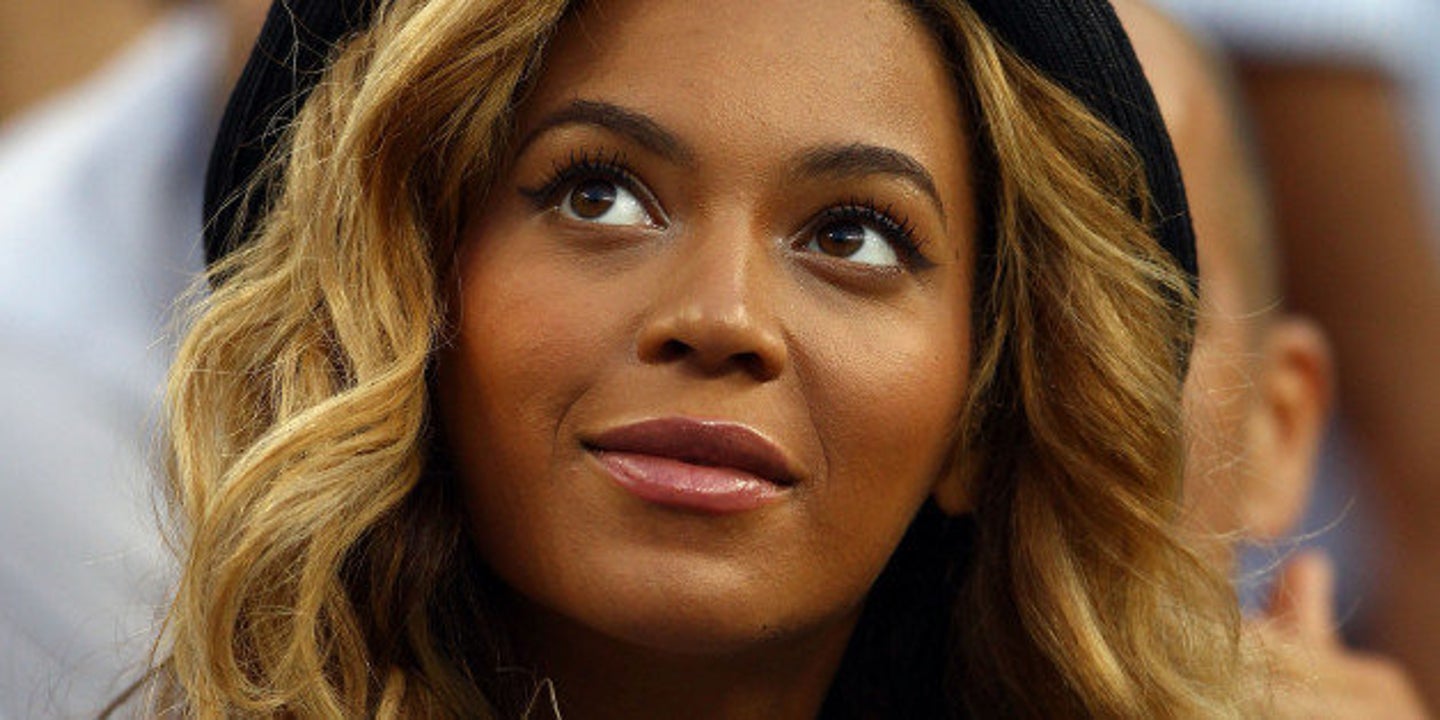 Beyoncé's Control Of Her Own Image Belies The bell hooks 'Slave ...