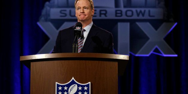NFL Commissioner Roger Goodell participates in a news conference for NFL Super Bowl XLIX football game Friday, Jan. 30, 2015, in Phoenix. (AP Photo/David J. Phillip)