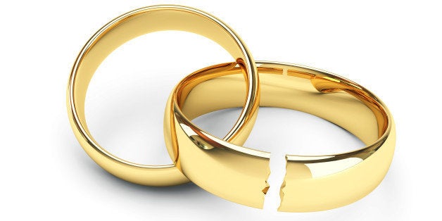 Broken gold wedding rings