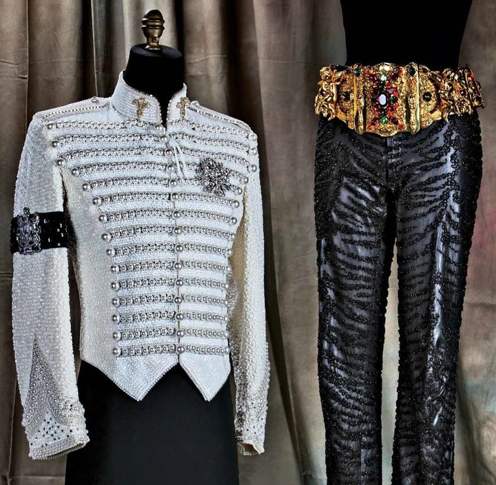 Michael Jackson - The chrome outfit Michael Jackson wore