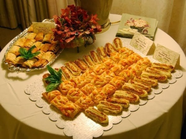 Here are some cheesy nibbles from the frozen food section of my local grocery store, we just arranged them nicely. A few smal