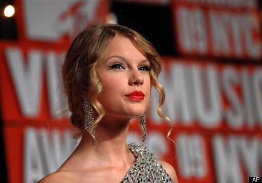 Taylor Swift To Write An Autobiography? | HuffPost Entertainment
