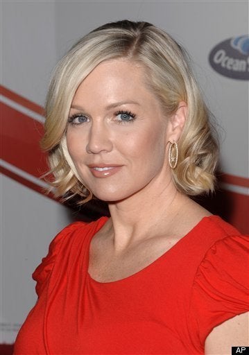 Jennie Garth To Write Children's Books, Jump On Tori Spelling's ...