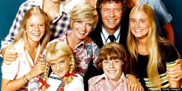 UNITED STATES - SEPTEMBER 14: THE BRADY BUNCH - gallery - Season Five - 9/14/73, Pictured, top row: Christopher Knight (Peter), Barry Williams (Greg), Ann B. Davis (Alice); middle row: Eve Plumb (Jan), Florence Henderson (Carol), Robert Reed (Mike), Maureen McCormick (Marcia); bottom row: Susan Olsen (Cindy), Mike Lookinland (Bobby), (Photo by ABC Photo Archives/ABC via Getty Images)
