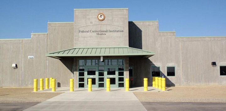The Federal Correctional Institution Mendota is drawing a lot of scrutiny over a lack of air conditioning and the presence of toxic mold.