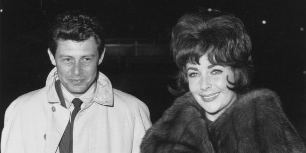 23rd December 1960: Elizabeth Taylor and husband Eddie Fisher. (Photo by A. Jones/Evening Standard/Getty Images)