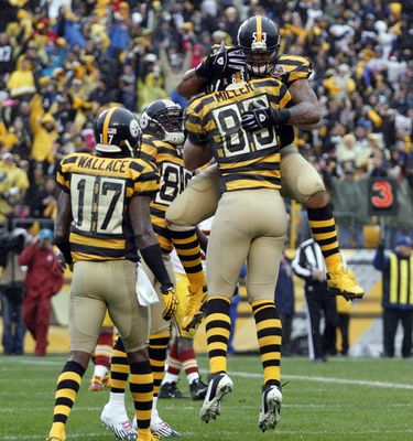 Anyone else miss the bumblebee jerseys? Seems like they were either a love  or hate thing for people. : r/steelers