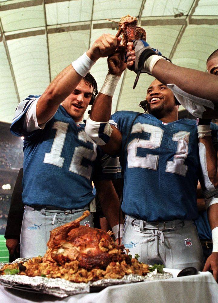 NFL Thanksgiving Games: Cowboys vs. Redskins, Lions vs. Bears Produce  Classic Holiday Moments