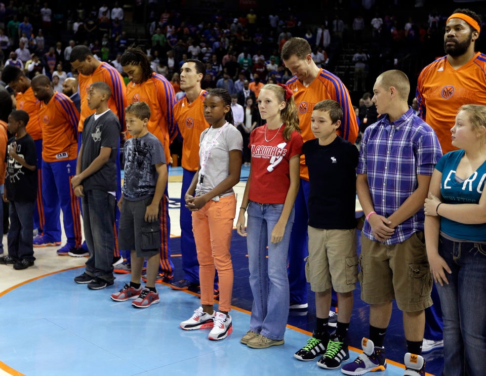 Boston Marathon: Yankees play 'Sweet Caroline' to honor bombing victims 