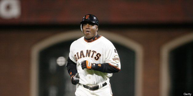 SAN FRANCISCO - AUGUST 21: Outfielder Barry Bonds #25 of the San Francisco Giants jogs off the field during a Major League Baseball game against the Chicago Cubs on August 21, 2007 at AT&T Park in San Francisco, California. (Photo by Greg Trott/Getty Images)