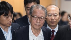 김기춘이 징역 1년 6개월을 선고받았다
