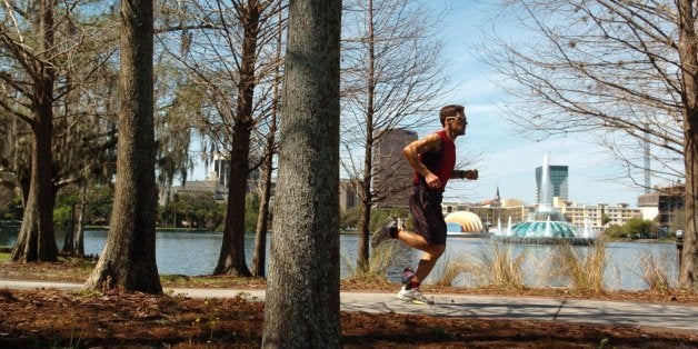 Dean Karnazes runs around Lake Eola in Orlando, Florida, February 28, 2006. Karnazes is one of the fittest people in the worl