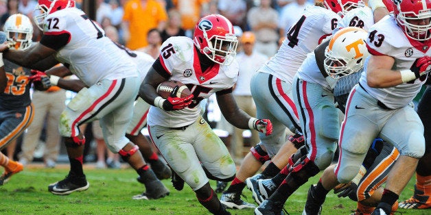 KNOXVILLE, TN - OCTOBER 5: J. J. Green #15 of the Georgia Bulldogs carries the ball against the Tennessee Volunteers at Neyla