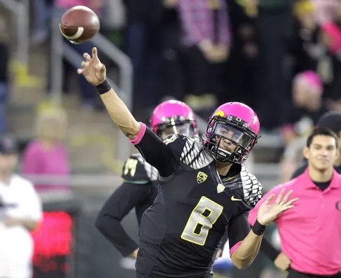 PHOTOS: Oregon's pink-accented uniforms for breast cancer awareness 