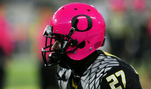 Oregon Football Uniforms - Oregon is going pink and black today