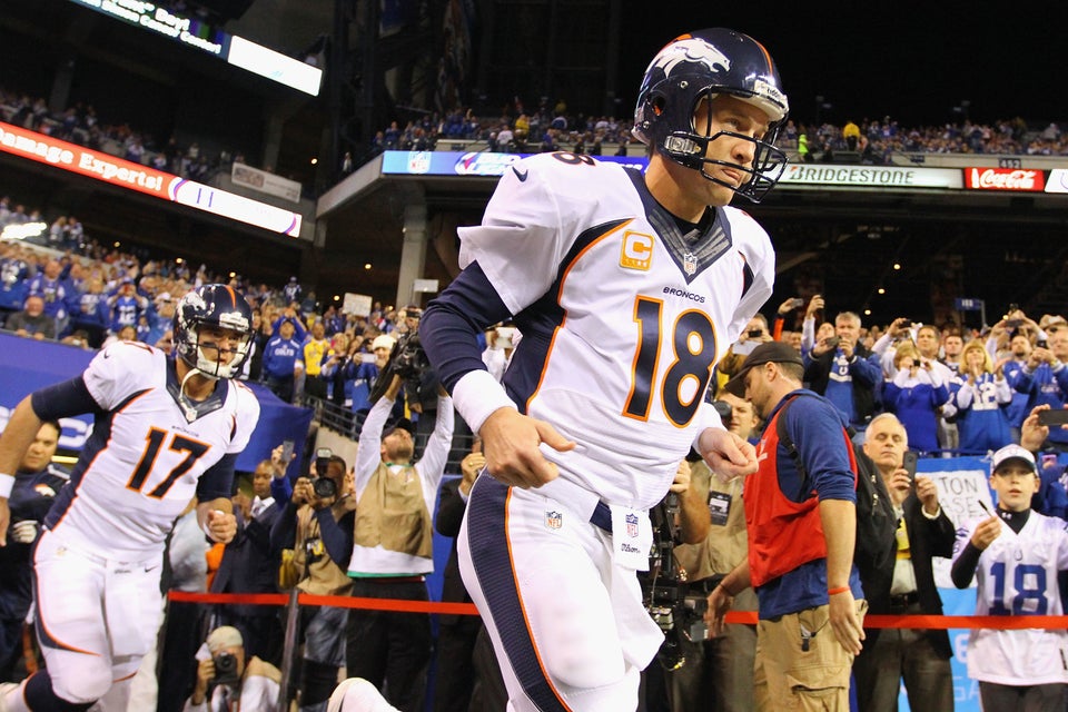 Colts & Broncos fans agree on one thing: Peyton Manning