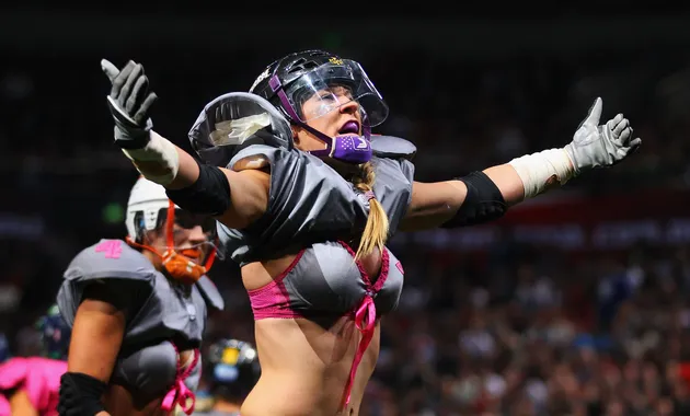 GRIDIRON GIRLS - Meet the women of the Legends Football League