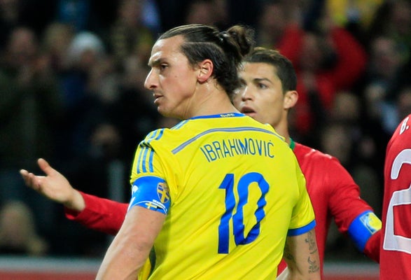 Ronaldo's Hat Trick In World Cup Qualifying Playoff Even Had Zlatan  Ibrahimovic Applauding (GIF/VIDEO)