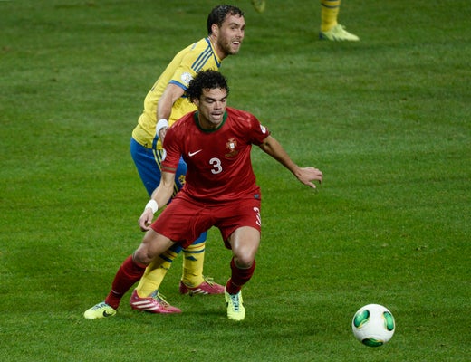 Ronaldo's Hat Trick In World Cup Qualifying Playoff Even Had Zlatan  Ibrahimovic Applauding (GIF/VIDEO)