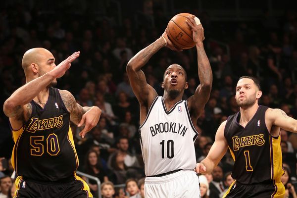 Lakers debut black 'Hollywood Nights' jerseys in win over Nets
