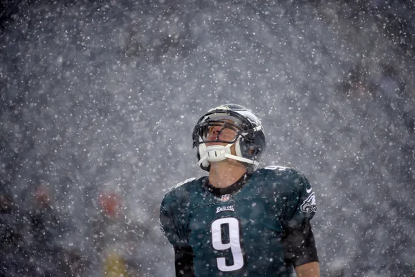 LeSean McCoy dashes through snow to record as Eagles drop Lions