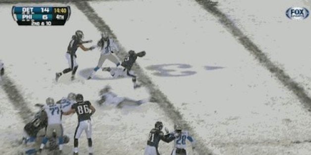 LeSean McCoy dashes through snow to record as Eagles drop Lions