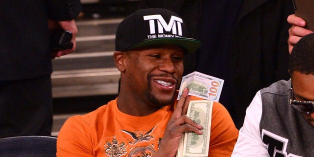 NEW YORK, NY - DECEMBER 01: Floyd Mayweather Jr. attends the New Orleans Pelicans vs New York Knicks game at Madison Square