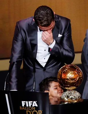 Cristiano Ronaldo: 2013 FIFA Ballon d'Or winner in GIFs – talkSPORT