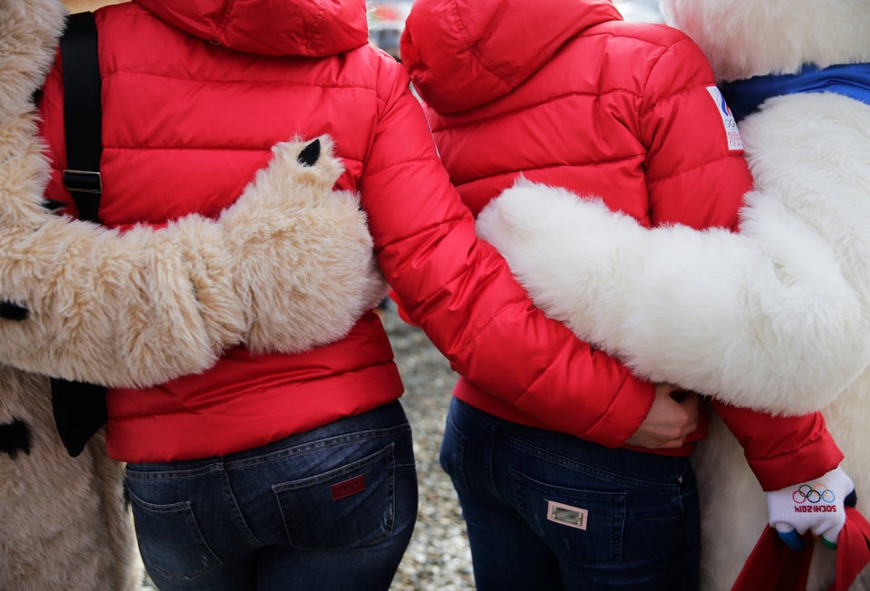 2014 Olympics Photos Day 14 Of The Sochi Winter Games Huffpost Sports