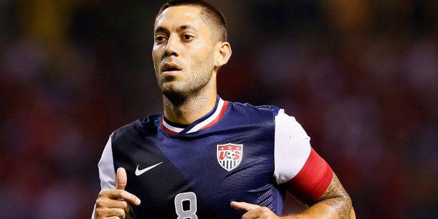 SAN JOSE, COSTA RICA - SEPTEMBER 06: Clint Dempsey #8 of the United States against Costa Rica during the FIFA 2014 World Cup Qualifier at Estadio Nacional on September 6, 2013 in San Jose, Costa Rica. (Photo by Kevin C. Cox/Getty Images) 