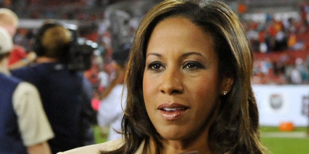 TAMPA, FL - NOVEMBER 11: ESPN sideline commentator Lisa Salters interviews coach Greg Schiano of the Tampa Bay Buccaneers af