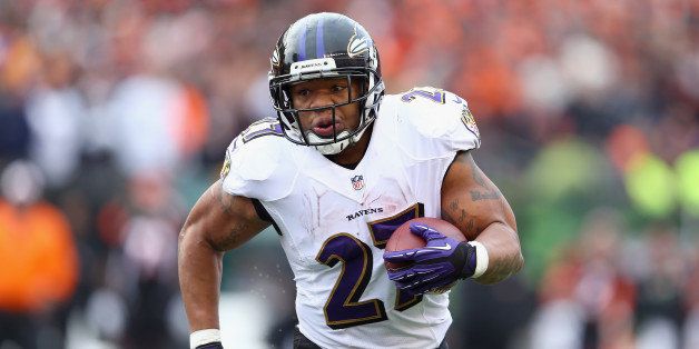 CINCINNATI, OH - DECEMBER 29: Ray Rice #27 of the Baltimore Ravens runs with the ball during the NFL game against the Cincinnati Bengals at Paul Brown Stadium on December 29, 2013 in Cincinnati, Ohio. (Photo by Andy Lyons/Getty Images)