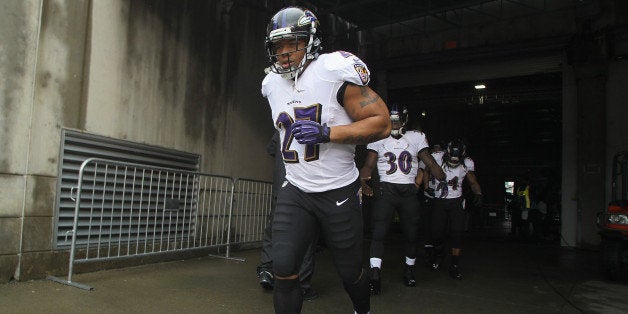 CINCINNATI, OH - DECEMBER 29: Ray Rice #27 of the Baltimore Ravens takes the field for the game against the Cincinnati Benga