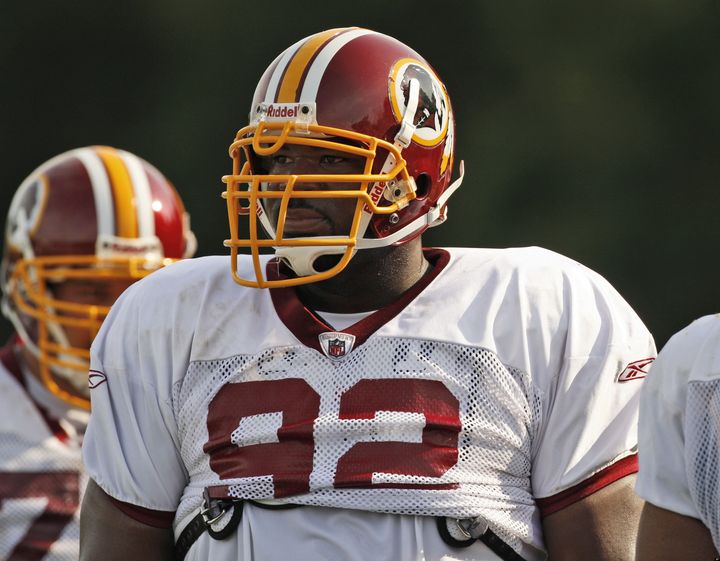 Silvia Mena (PICTURES EXCLUSIVE): Exotic Dancer Suing NFL Redskins' Albert  Haynesworth Over Pregnancy - CBS News