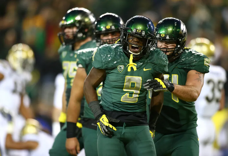 50 Oregon Football Uniforms That Changed The Way We See College