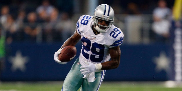 ARLINGTON, TX - OCTOBER 19: DeMarco Murray #29 of the Dallas Cowboys carries the ball against the New York Giants in the fir