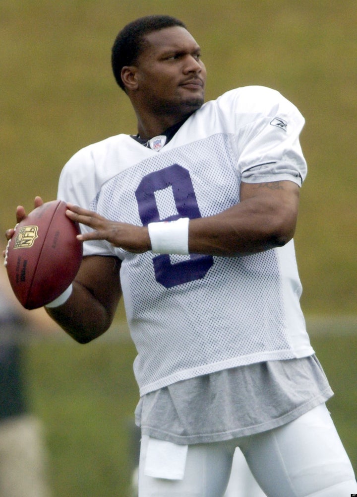 Steve McNair Case Should Be Reopened, Ex-Cop Demands | HuffPost Sports