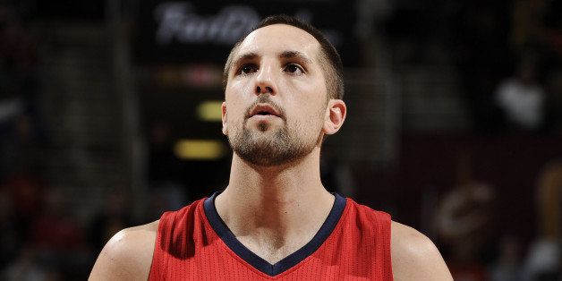 CLEVELAND, OH - NOVEMBER 10: Ryan Anderson #33 of the New Orleans Pelicans shoots against the Cleveland Cavaliers during the game on November 10, 2014 at Quicken Loans Arena in Cleveland, Ohio. NOTE TO USER: User expressly acknowledges and agrees that, by downloading and or using this Photograph, user is consenting to the terms and conditions of the Getty Images License Agreement. Mandatory Copyright Notice: Copyright 2014 NBAE (Photo by David Kyle/NBAE via Getty Images)